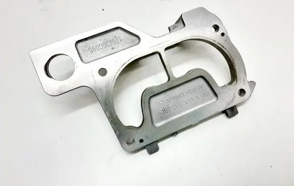 Volvo XC90 A/C compressor mount bracket 31459809