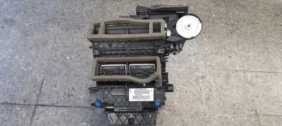 Volvo V40 Interior heater climate box assembly 31291320