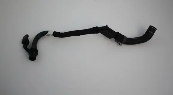 Audi A4 S4 B9 Engine coolant pipe/hose 8W0145670E