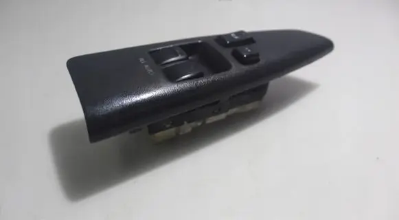 Toyota Corolla Verso E121 Electric window control switch