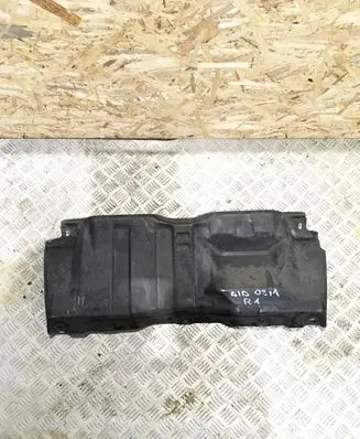 Mitsubishi Pajero Engine splash shield/under tray
