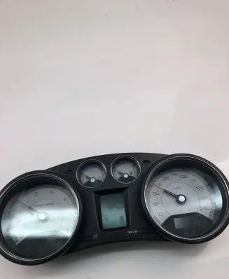 Peugeot 308 Speedometer (instrument cluster) 9665107580