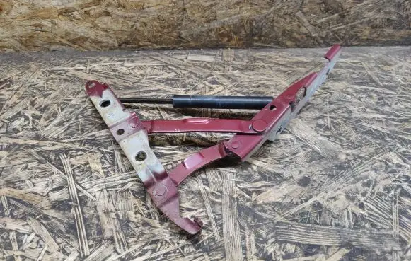 Jaguar XK8 - XKR Tailgate/trunk/boot hinge