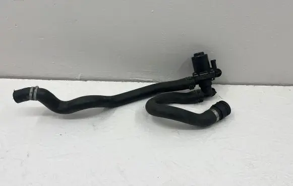 BMW 5 E60 E61 Coolant heater control valve 6920226 1147412174