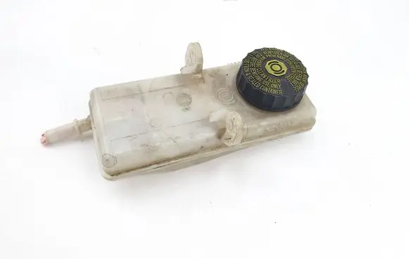 Peugeot 308 SW Brake fluid reservoir 0204051329 9680931580