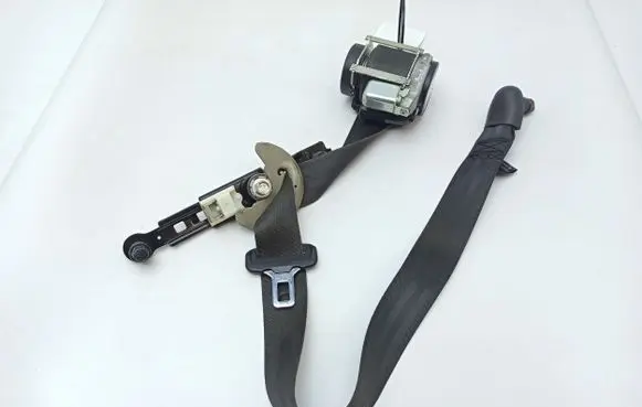 Hyundai i40 Front seatbelt 6098574