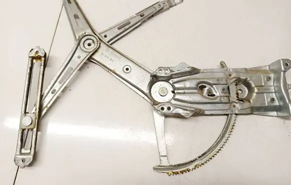 Opel Zafira A Sliding door window regulator with motor 90579571