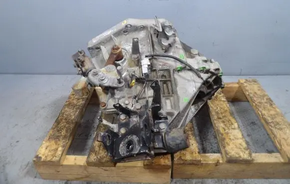Toyota Yaris Manual 6 speed gearbox 20TT01