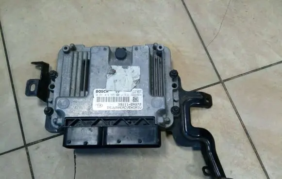 KIA Ceed Engine control unit/module 391112A972 0281019545 1039S59670