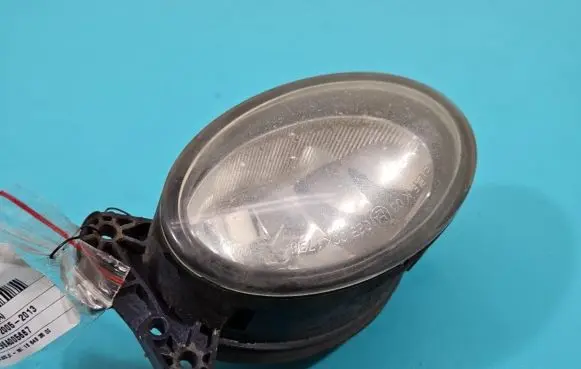 Mercedes-Benz R W251 Front fog light 0305077001 IMPRK1367920