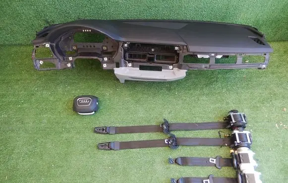 Audi A4 S4 B9 8W Dashboard 