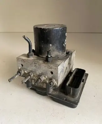 Volkswagen Polo IV 9N3 ABS Pump 6Q0907379AH 6Q0614517S