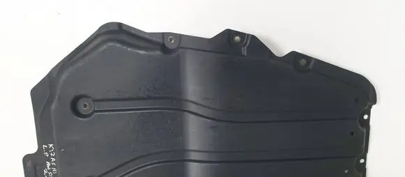 Suzuki Kizashi Engine splash shield/under tray 7238257L