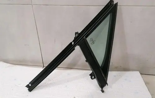 Porsche Panamera (970) Front door window glass four-door 97054231202