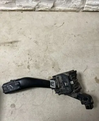 Volkswagen Golf VI Wiper control stalk 1K0953513