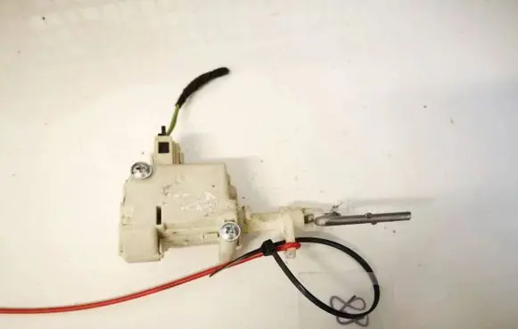Audi Q7 4L Central locking motor 4l0810773b 3b0959782a