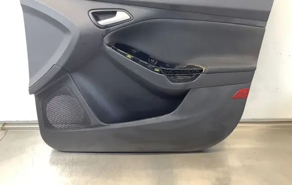 Ford Focus Front door card panel trim BM51A2394101 BM51A23942A
