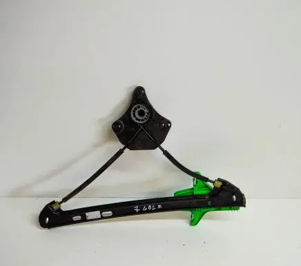 Volkswagen Golf VII Rear door window regulator with motor LH916079
