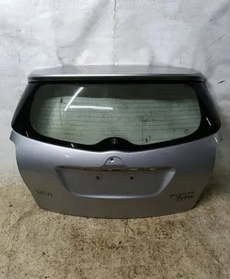 Toyota Verso Tailgate/trunk/boot lid 