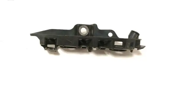 Volkswagen PASSAT B8 Front bumper mounting bracket 3G0807050