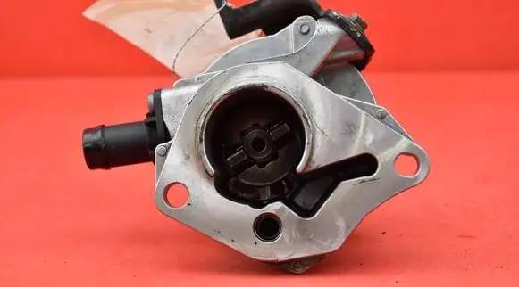 Renault Megane III Vacuum pump 146505272R