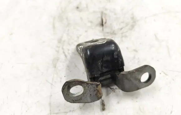 Honda CR-V Rear door lower hinge