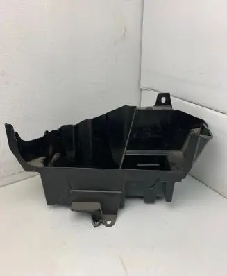 Mercedes-Benz C W205 Other trunk/boot trim element a2058991614