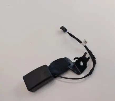 Peugeot 208 Rear seatbelt buckle 122002330