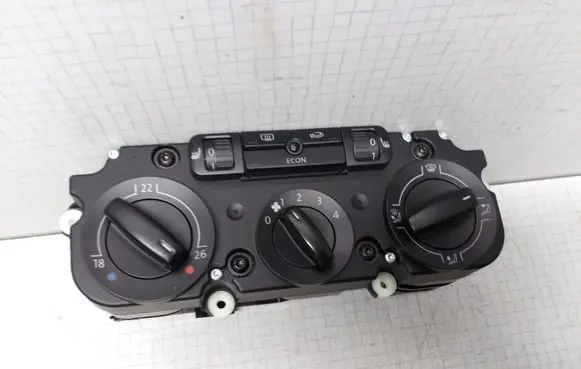 Volkswagen Golf V Climate control unit