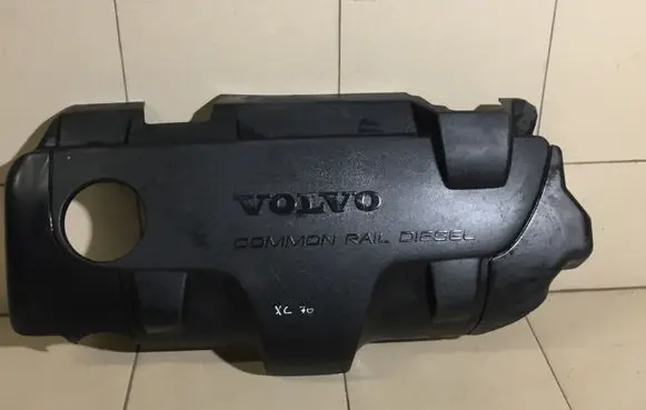 Volvo XC70 Engine cover (trim) 08653495