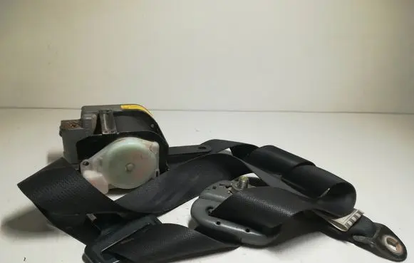 Toyota Yaris Front seatbelt TKAB2F1687P