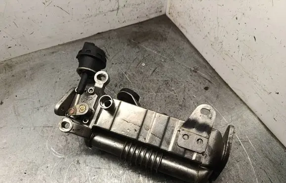 Mini Cooper Countryman R60 EGR valve cooler 7823319