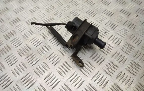 Volkswagen Tiguan Electric auxiliary coolant/water pump 1K0965561F
