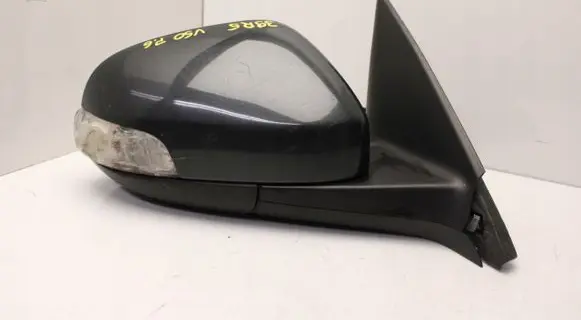Volvo V50 Front door electric wing mirror 