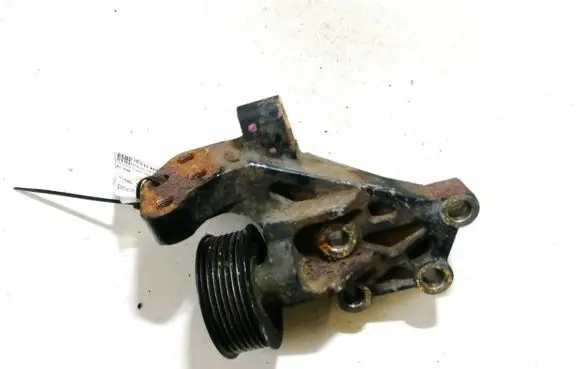 Toyota Auris 150 Engine mounting bracket 123150r020 500707071