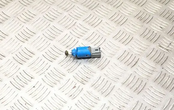 Renault Scenic II - Grand scenic II Brake pedal sensor switch 8200168239 7170W CP100