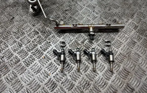 Peugeot 508 II Fuel injection system set 0261520734 9818760580 9814468180