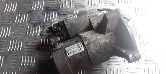Peugeot 307 Starter motor M000T80081