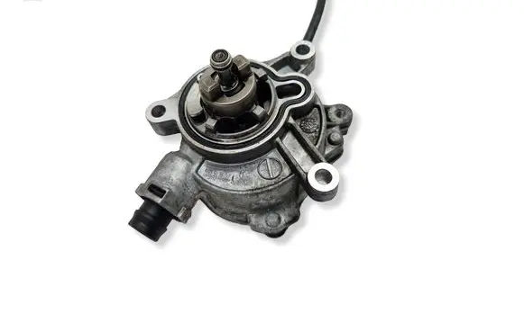 Volvo V60 Vacuum pump 31375107