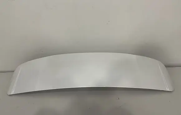 Tailgate/trunk spoiler
