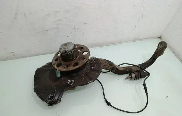 Mercedes-Benz S W221 Front wheel hub