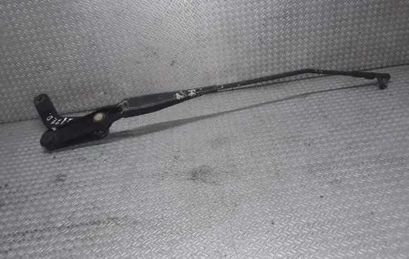 Ford Focus C-MAX Front wiper blade arm 3M5117526CA