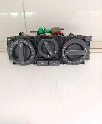 Volkswagen Transporter - Caravelle T5 Climate control unit 7H0820045AJ