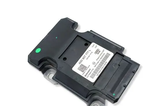 Audi Q7 4M Suspension control unit/module 4M0907777L