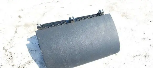 Glove box