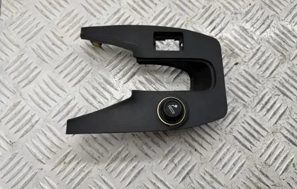 Toyota Auris 150 Handbrake trim 5891702130B0 5891702130