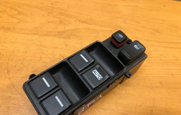 Honda Accord Electric window control switch C8HHA2EF92 0674D1 35750