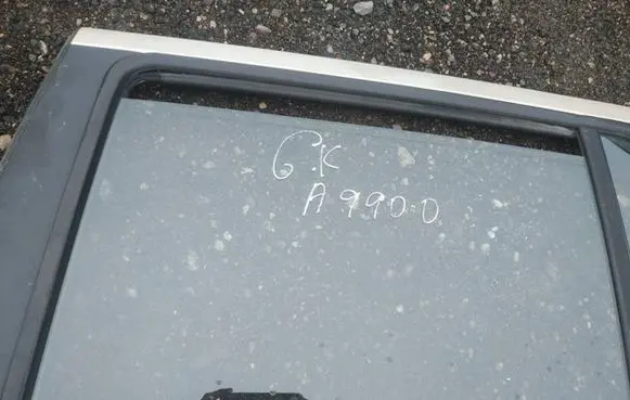 Hyundai Santa Fe Rear door window glass AS2