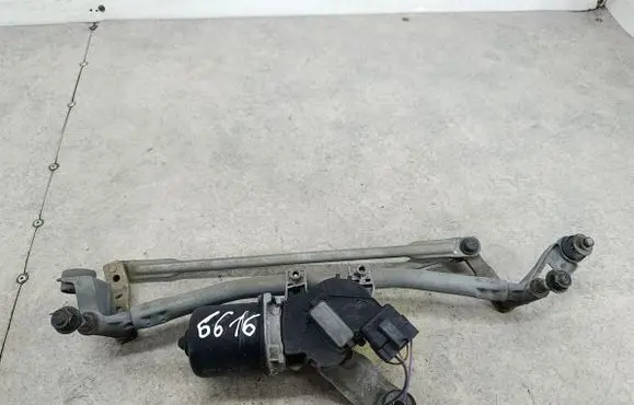 Renault Megane II Front wiper linkage 
