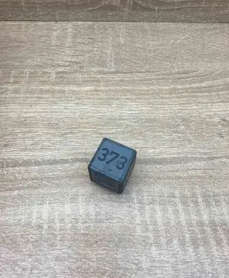 Audi A4 S4 B5 8D Other relay 8D0951253A V23134B52X301 373